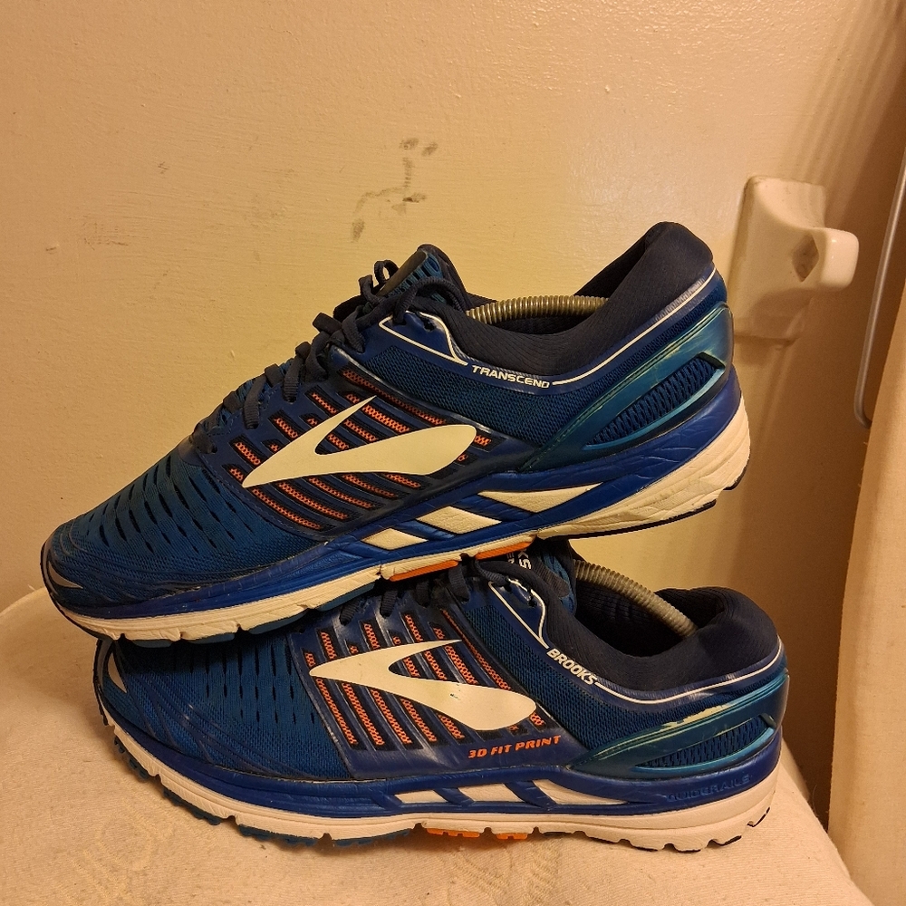 Brooks Men’s Blue Transcend 5 Running Shoes Size 14